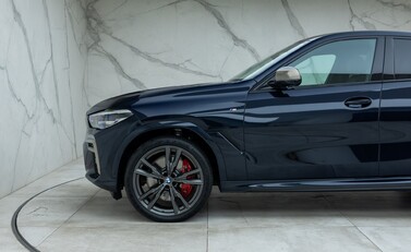 BMW X6 M50i 36