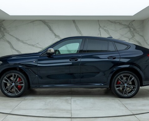 BMW X6 M50i 