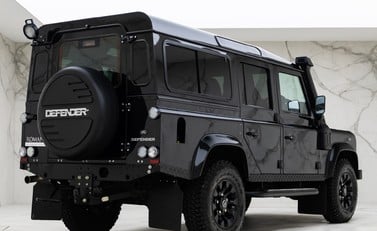 Land Rover Defender 110 XS 3