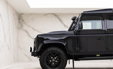 Land Rover Defender 110 XS 30