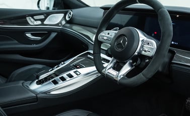 Mercedes-Benz Amg GT 63 S 4-Door 10