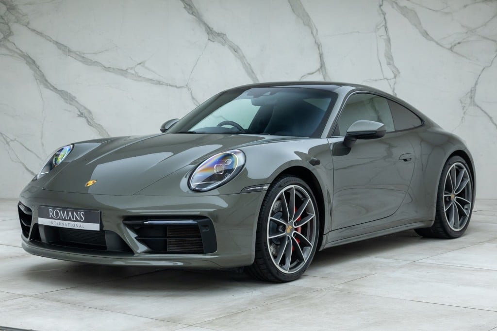 Used Porsche 911 Carrera 4S (992) for sale | Aventurine Green