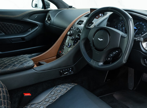 Aston Martin Vanquish S Ultimate 10