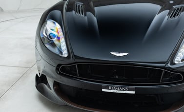 Aston Martin Vanquish S Ultimate 28
