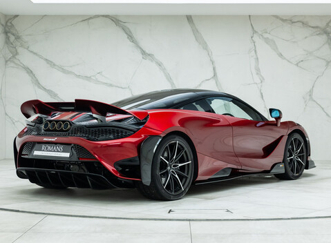 McLaren 765LT 4