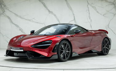 McLaren 765LT 1
