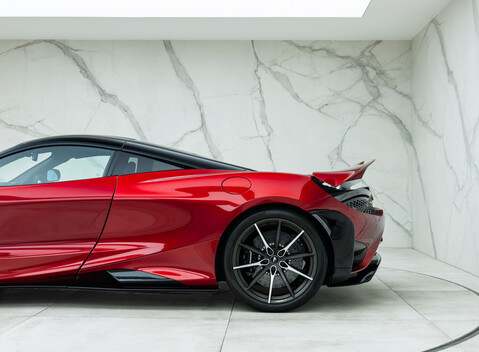 McLaren 765LT 41