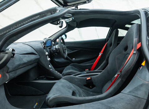 McLaren 765LT 18