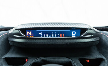 McLaren 765LT 21
