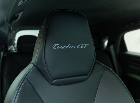 Porsche Cayenne Turbo GT 12