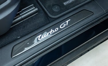 Porsche Cayenne Turbo GT 22