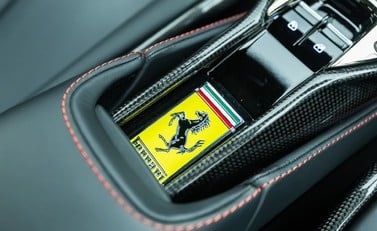 Ferrari SF90 Stradale 22