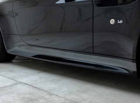 Aston Martin V12 Vantage S Roadster 43