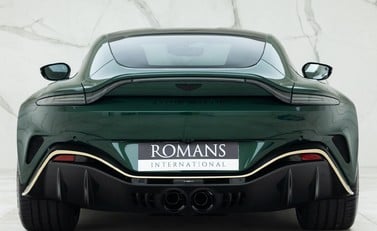 Aston Martin V12 Vantage 5