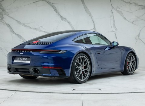 Porsche 911 Carrera 4S (992) 3