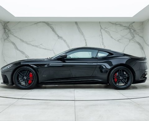 Aston Martin DBS Superleggera