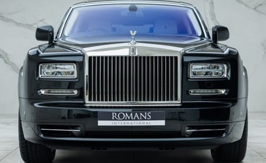 Rolls-Royce Phantom Series II 4