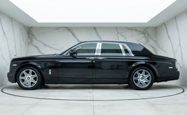 Rolls-Royce Phantom Series II 2