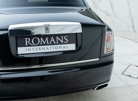 Rolls-Royce Phantom Series II 37