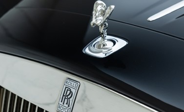 Rolls-Royce Dawn 31