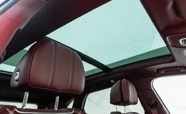 Bentley Bentayga Hybrid First Edition 13