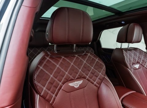 Bentley Bentayga Hybrid First Edition 12