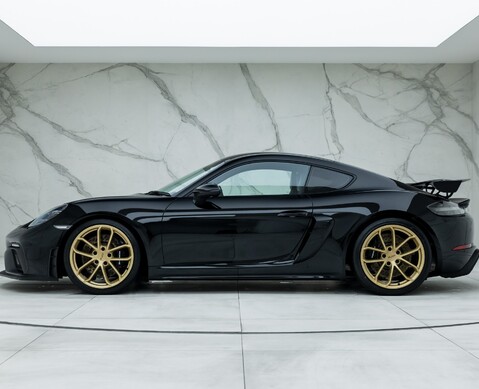 Porsche Cayman GT4 (718)
