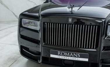 Rolls-Royce Cullinan Black Badge 35