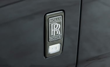 Rolls-Royce Cullinan Black Badge 40
