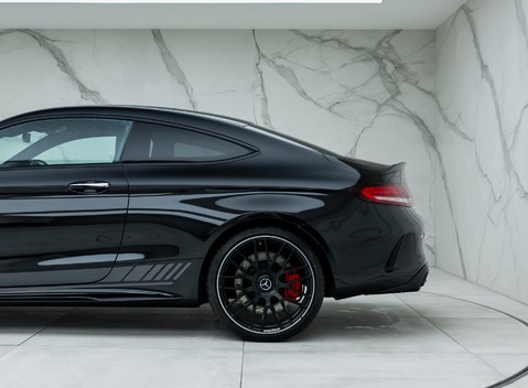 Mercedes-Benz C63 AMG S Coupe 36