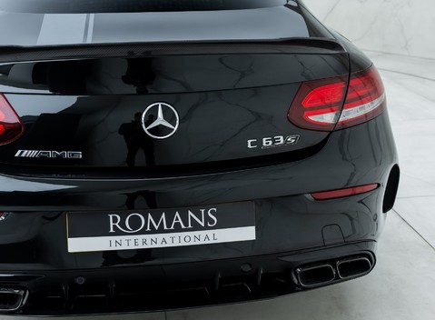 Mercedes-Benz C63 AMG S Coupe 26