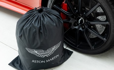 Aston Martin V12 Vantage S Roadster 44