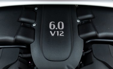 Aston Martin V12 Vantage S Roadster 48