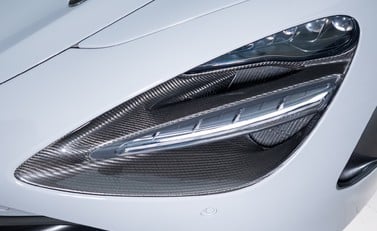 McLaren 720S Performance 35