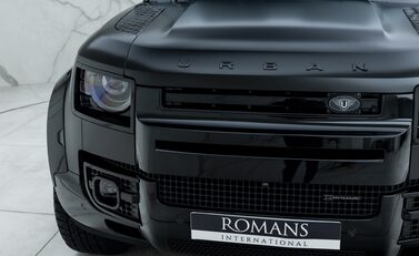 Land Rover Defender 90 D250 X-Dynamic SE URBAN 27