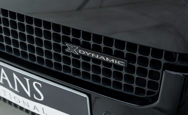 Land Rover Defender 90 D250 X-Dynamic SE URBAN 29