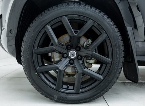 Land Rover Defender 90 D250 X-Dynamic SE URBAN 26