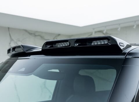 Land Rover Defender 90 D250 X-Dynamic SE URBAN 31