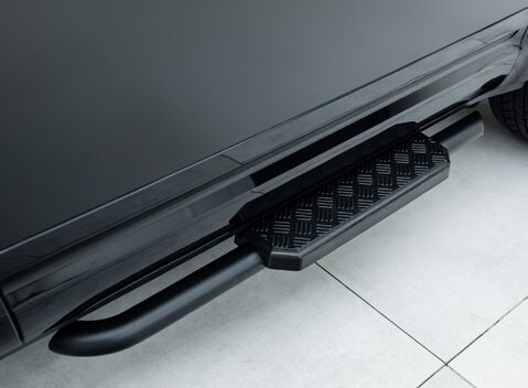 Land Rover Defender 90 D250 X-Dynamic SE URBAN 32