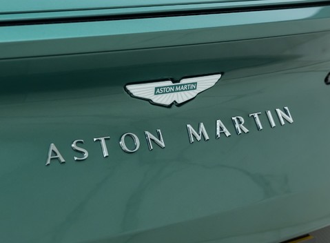 Aston Martin DB12 Coupe 38