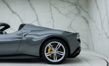 Ferrari 296 GTS 36