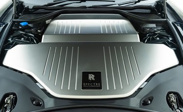 Rolls-Royce Spectre 38