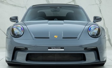 Porsche 911 GT3 Touring (992) 4