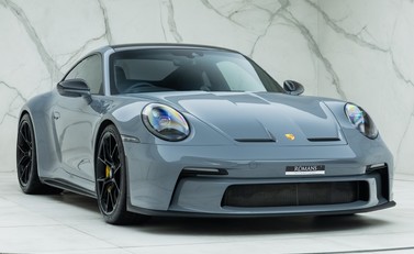 Porsche 911 GT3 Touring (992) 6