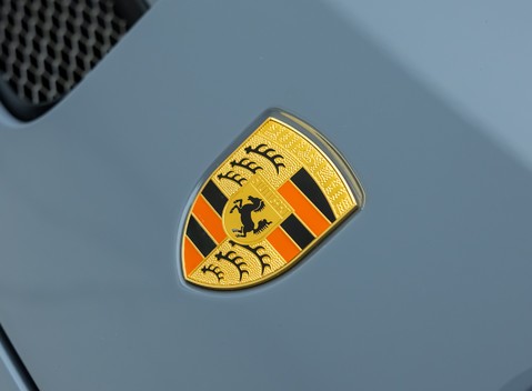 Porsche 911 GT3 Touring (992) 30