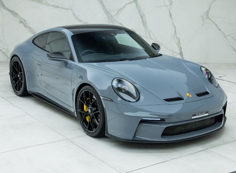 Porsche 911 GT3 Touring (992) 8