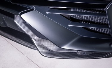 Lamborghini Urus Performante 36