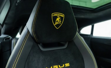 Lamborghini Urus Performante 13