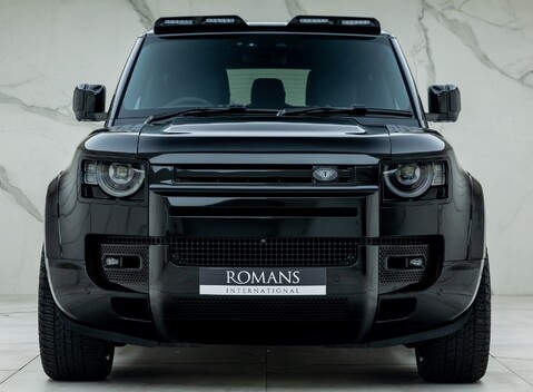 Land Rover Defender 90 V8 P525 Urban 4