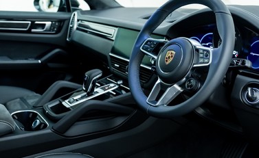 Porsche Cayenne GTS Coupe 10
